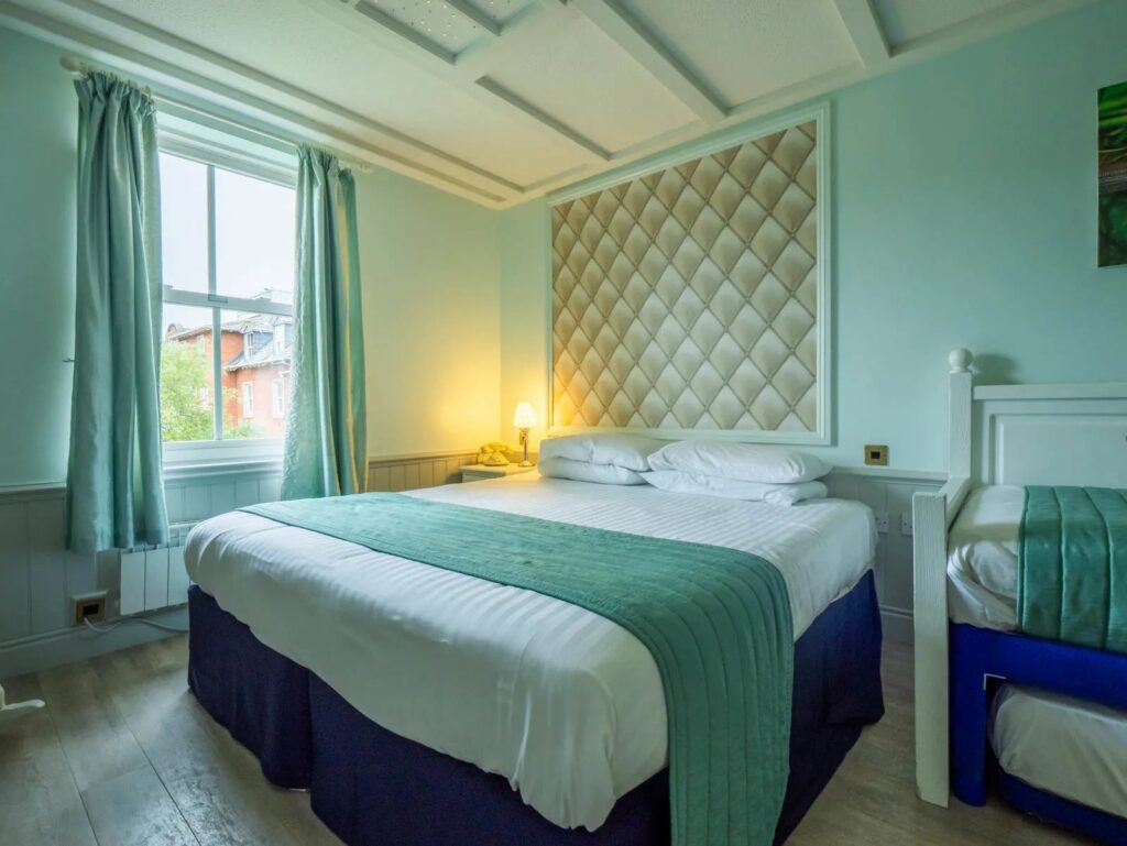 Dreamy Den at Alton Towers